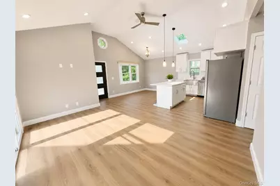 30 Harding Road, Ronkonkoma, NY 11779 - Photo 14