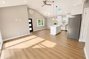 30 Harding Rd, Ronkonkoma, NY 11779 - Photo 14