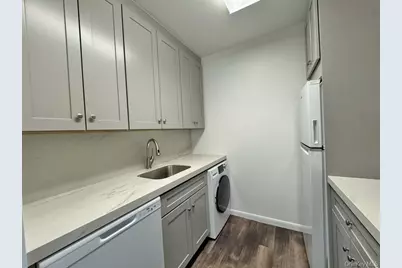 269-10 Grand Central Parkway #7X, Floral Park, NY 11005 - Photo 12