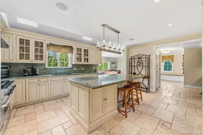 185 Old Wilmot Road, Scarsdale, NY 10583 - Photo 16