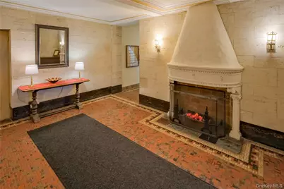 151 Centre Avenue #5C, New Rochelle, NY 10805 - Photo 4