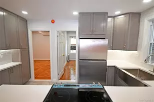 70-30 66th Pl, Glendale, NY 11385 - Photo 2