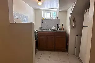 188-11 Dunkirk Dr, Saint Albans, NY 11412 - Photo 6