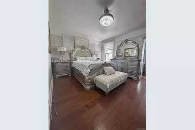 18811 Dunkirk Drive, Saint Albans, NY 11412 - Photo 2