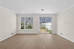 93 Admiral Ct, Bronx, NY 10473 - Photo 20