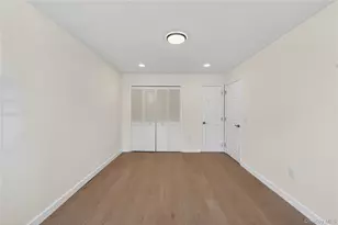 93 Admiral Ct, Bronx, NY 10473 - Photo 8