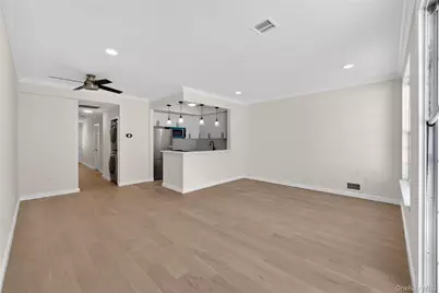 93 Admiral Court, Bronx, NY 10473 - Photo 18