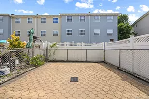93 Admiral Ct, Bronx, NY 10473 - Photo 32