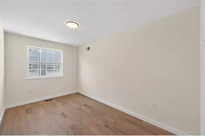 93 Admiral Court, Bronx, NY 10473 - Photo 32