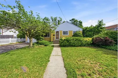 132 Davison Avenue, Oceanside, NY 11572 - Photo 30