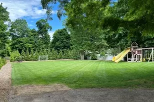 25 Sunny Rd, Saint James, NY 11780 - Photo 14