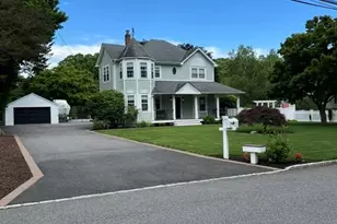 25 Sunny Rd, Saint James, NY 11780 - Photo 2