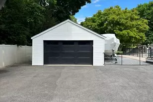 25 Sunny Rd, Saint James, NY 11780 - Photo 6