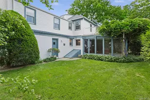 621 Oxford St, Westbury, NY 11590 - Photo 38