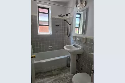 530 Riverdale Avenue #3K, Yonkers, NY 10705 - Photo 6