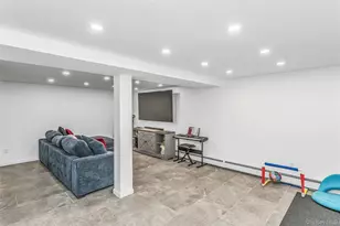 178 Guildford Ct, West Hempstead, NY 11552 - Photo 16