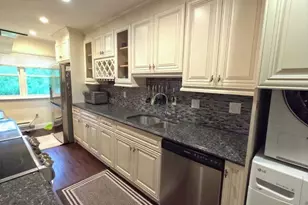 67 Lorraine Terrace, Mount Vernon, NY 10553 - Photo 4
