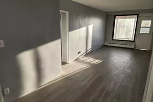 61-55 98th St, Rego Park, NY 11374 - Photo 8