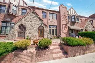 130-09 227th St, Springfield Gardens, NY 11413 - Photo 1