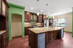 130-09 227th St, Springfield Gardens, NY 11413 - Photo 4