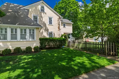 1 Schuyler Avenue, Rockville Centre, NY 11570 - Photo 4