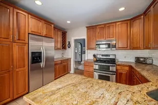 1 Schuyler Ave, Rockville Centre, NY 11570 - Photo 14