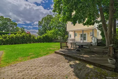 1 Schuyler Avenue, Rockville Centre, NY 11570 - Photo 28