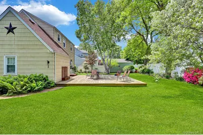 5 Newell Road, Merrick, NY 11566 - Photo 18