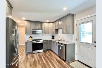 7 Mindy Lane, Westbury, NY 11590 - Photo 8