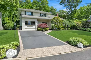19 Cottage Ct, Huntington Station, NY 11746 - Photo 24