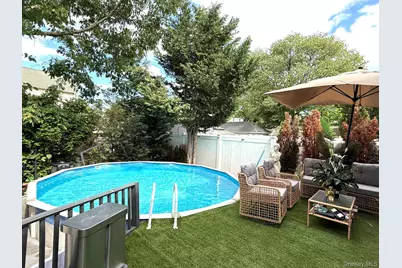 29 Cambridge, Valley Stream, NY 11581 - Photo 20