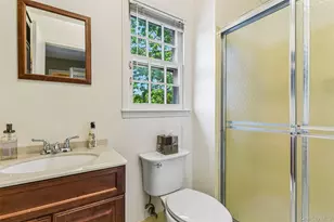 100 Hewlett Neck Rd, Hewlett, NY 11598 - Photo 32