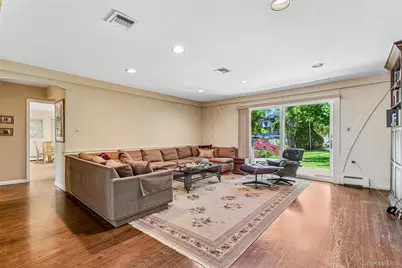 100 Hewlett Neck Road, Hewlett, NY 11598 - Photo 18