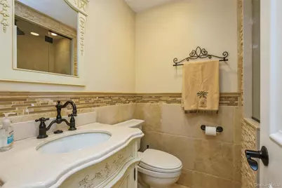 5 Blossom Street, Dix Hills, NY 11746 - Photo 30