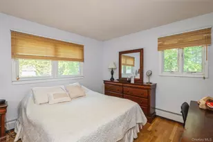 5 Blossom St, Dix Hills, NY 11746 - Photo 28