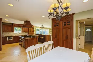 5 Blossom St, Dix Hills, NY 11746 - Photo 14