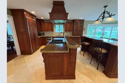 5 Blossom Street, Dix Hills, NY 11746 - Photo 10