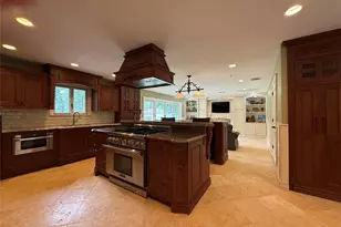 5 Blossom St, Dix Hills, NY 11746 - Photo 6