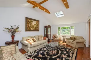 5 Blossom St, Dix Hills, NY 11746 - Photo 8