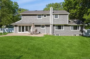 5 Blossom St, Dix Hills, NY 11746 - Photo 32