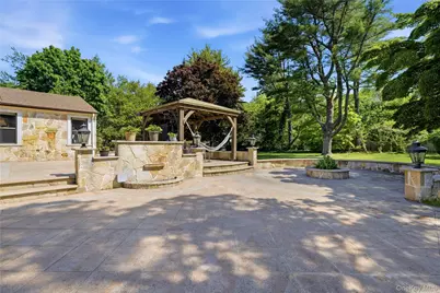 199 Cold Spring Road, Syosset, NY 11791 - Photo 38