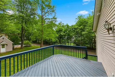 226 Ehrhardt Road, Pearl River, NY 10965 - Photo 10