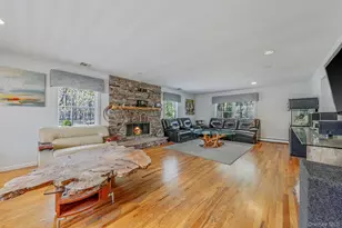 41 N Cozine Rd, Manorville, NY 11949 - Photo 16
