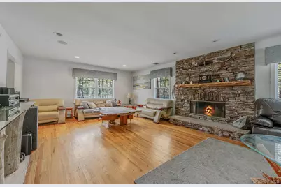 41 N Cozine Road, Manorville, NY 11949 - Photo 18
