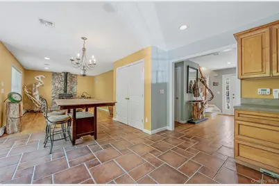41 N Cozine Road, Manorville, NY 11949 - Photo 22