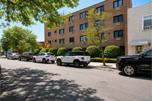 62-36 59th Dr, Maspeth, NY 11378 - Photo 14