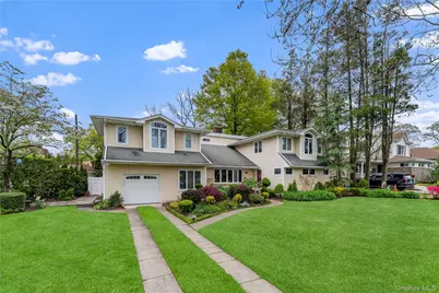 565 Mohawk Road, West Hempstead, NY 11552 - Photo 4
