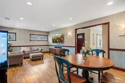 565 Mohawk Road, West Hempstead, NY 11552 - Photo 22