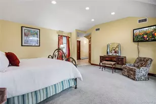 565 Mohawk Rd, West Hempstead, NY 11552 - Photo 34
