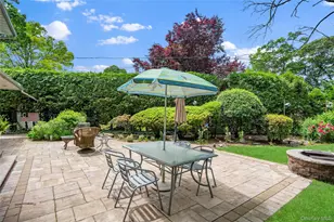 565 Mohawk Rd, West Hempstead, NY 11552 - Photo 36
